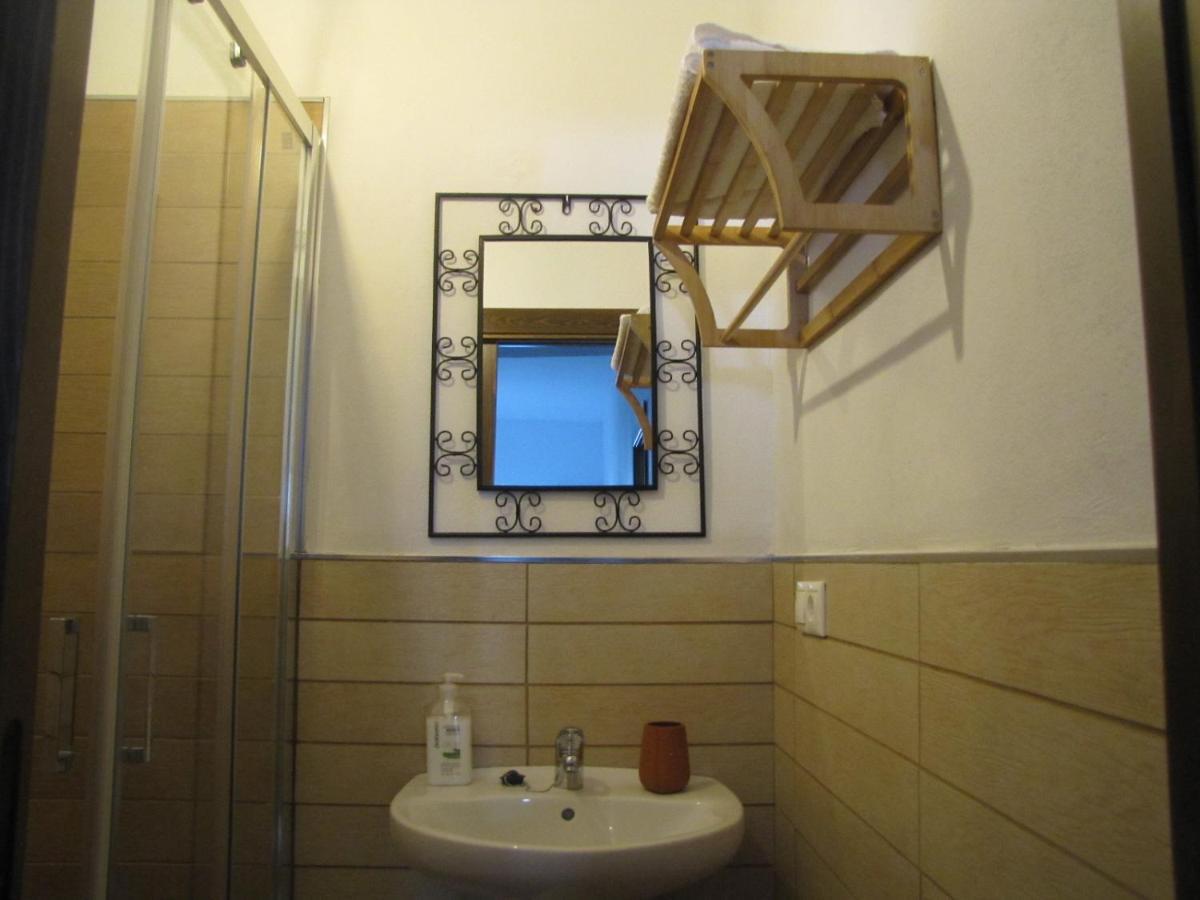 Casa Mis Mellizos Lägenhet La Iruela Exteriör bild